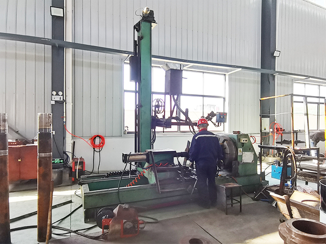 Submerged-arc-welder